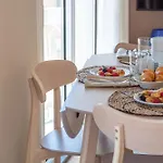 דירה Cozy 1br Beachside By Lovelystay פורטו