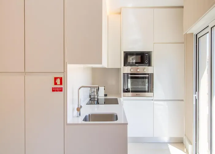 Cozy 1br Beachside By Lovelystay Apartment Porto