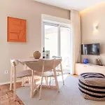 Cozy 1br Beachside By Lovelystay Porto