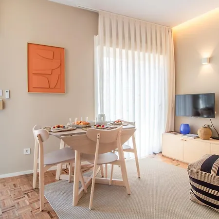 Cozy 1br Beachside By Lovelystay * 波尔图