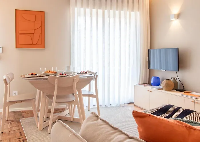 Cozy 1br Beachside By Lovelystay Porto